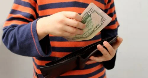 Paytaxtda oğurluq və soyğunçuluq edən iki nəfər saxlanılıb