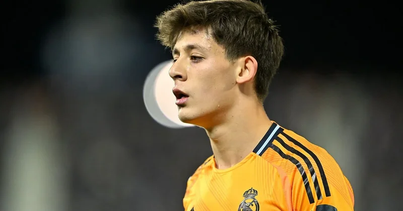 Arda Gülərə fantastik TƏKLİF: 350 milyon avro, 2 otel, 7 VİLLA...