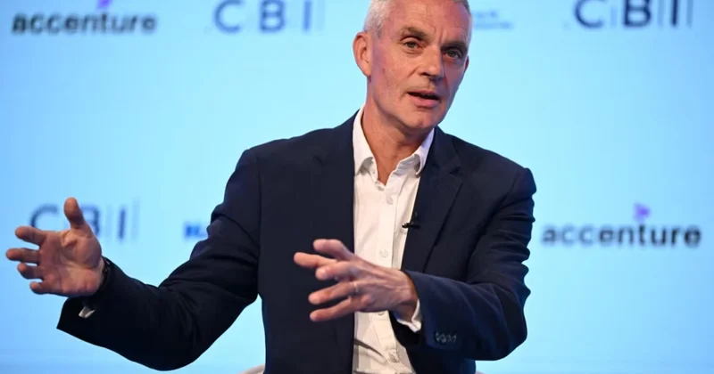 Tim Davie istefa verdi