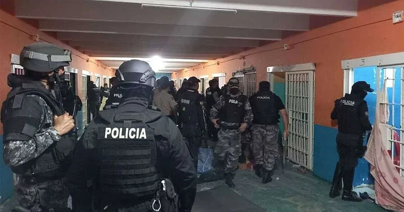 Ekvador həbsxanasında qiyam Məhbuslar 31 nəfəri edam etdi