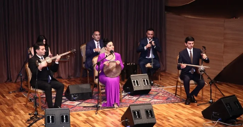 Яркие интерпретации ханенде и музыкантов представлены в рамках проекта Muğamat axşamı (ФОТО)
