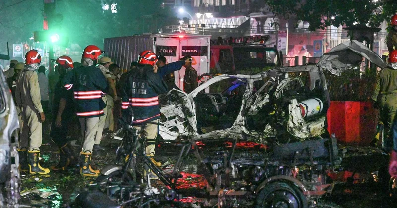 В Нью Дели взорвался заминированный автомобиль, есть погибшие и пострадавшие Minval Politika