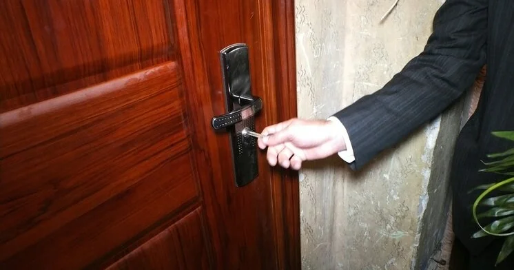 Ən kiçik otaq satılır: Qiymət göz qamaşdırır