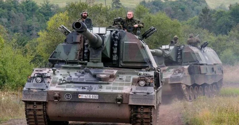 Almaniya sürətlə silahlanır: 3 milyard avro ayrıldı