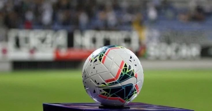 В Турции свыше 1 тыс. футболистов вызваны в федерацию за ставки