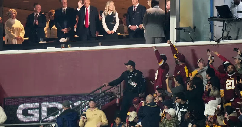 Американцы освистали Трампа во время посещения матча NFL