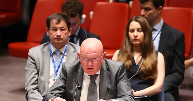 Nebenzya: “BMT Ukrayna böhranının həllində heç bir rol oynamır”