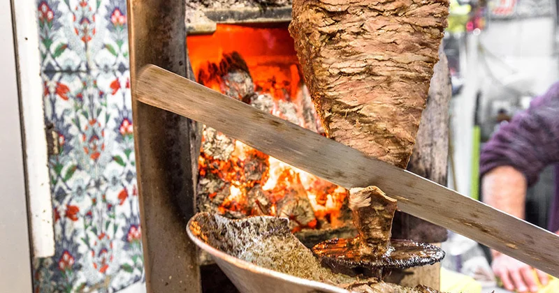 Altı nəfər dönərdən zəhərləndi SİYAHI