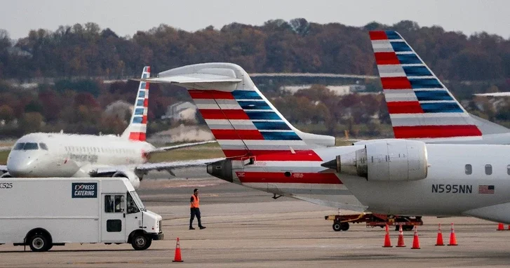 В США тысячи рейсов отменены из за нехватки авиадиспетчеров