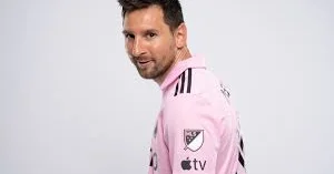 Puşkaşa bir qədər də yaxınlaşdı