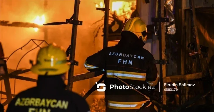 В Нефтчалинском районе загорелся рынок