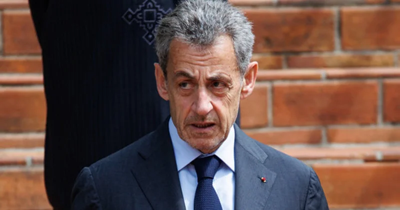 Fransanın keçmiş prezidenti Sarkozi beş illik həbs cəzasını “kabus” adlandırıb