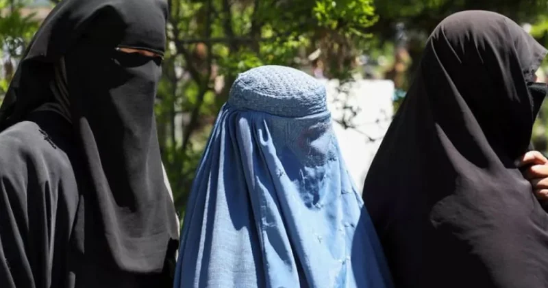 Xəstəxanaya da niqabsız buraxmırlar... Əfqanıstanda qadağalar SƏRTLƏŞDİRİLİR
