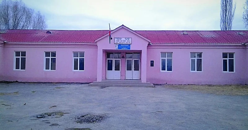 Kürdəmir məktəbində qalmaqal: Valideyn 5 günlük həbs edildi