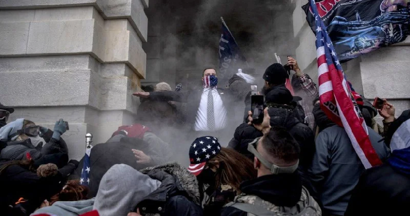 İstefalarla BBC də etimadı bərpa etmək mümkün olacaqmı?