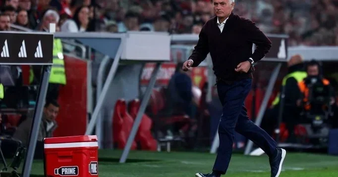 Benfika xal itirdi, Mourinyo yenə hakimləri günahlandırdı