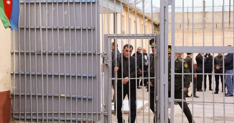 Yeni il ərəfəsində əfv gözlənilir? Komissiya üzvündən AÇIQLAMA