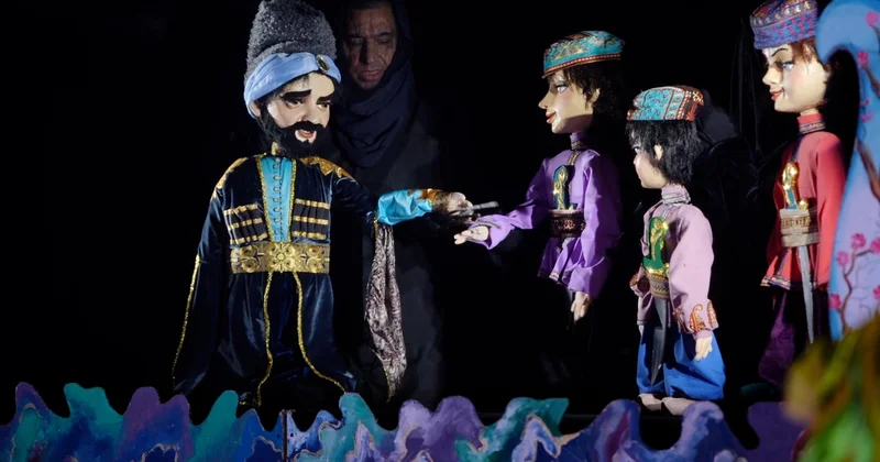 Для детей героев Карабахской войны организован показ спектакля Семь гранатовых ветвей (ФОТО)