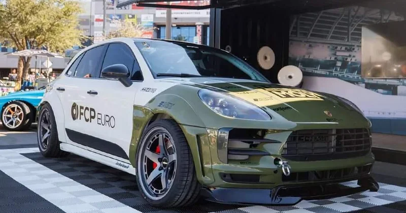 Кроссовер от Porsche превратили в автомобиль для дрифта