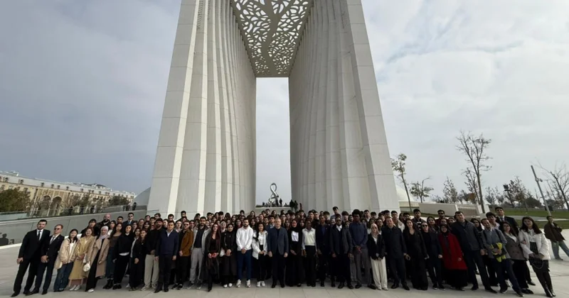 BDU kollektivi Zəfər muzeyini ziyarət edib