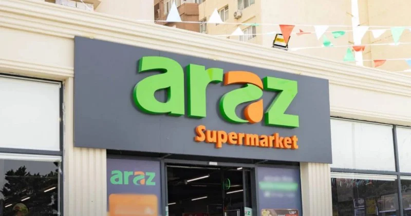 Araz marketdə yanğın