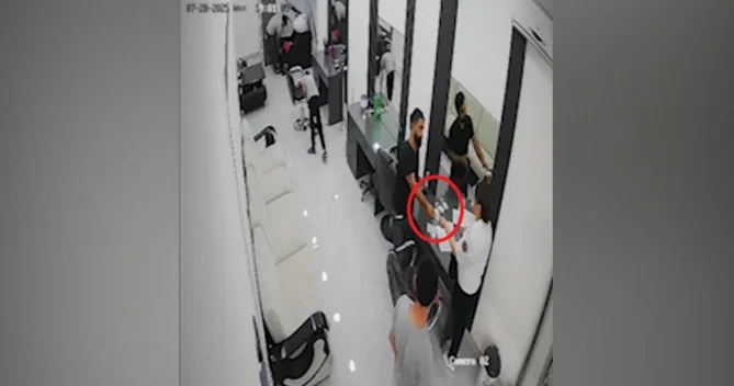 Özlərini Dövlət Vergi Xidmətinin əməkdaşları kimi təqdim edərək sahibkarlardan pul yığırlar