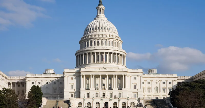 Некоторые демократы могут помочь с шатдауном в США