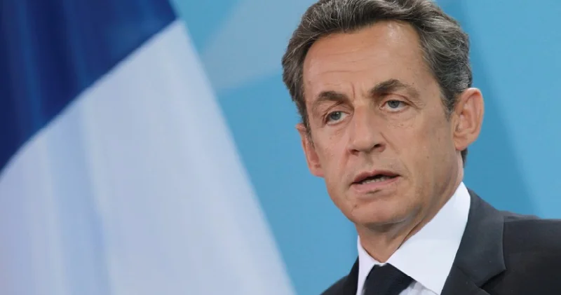 Nikola Sarkozi məhkəmə nəzarəti altında həbsdən azad edilib