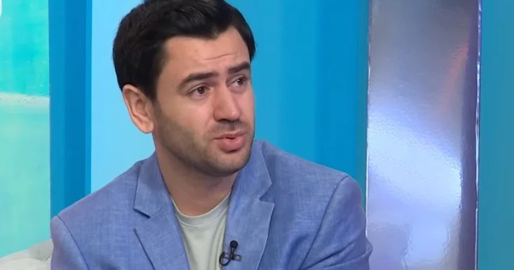 “Musiqidəki çətinlik kənardan beyinə zədə vuranlardadır”