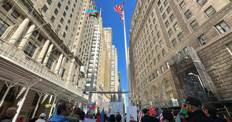 Nyu Yorkun məşhur parkında Azərbaycanın Dövlət Bayrağı ucaldılıb