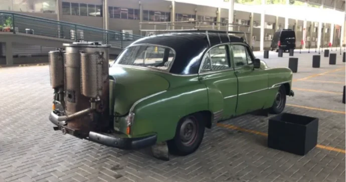 Braziliyada odunla işləyən avtomobil tapıldı