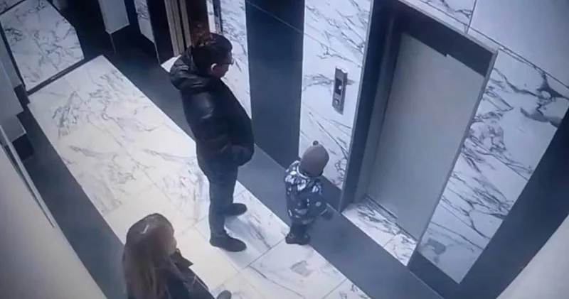Rusiyada 3 yaşlı uşaq liftin şaxtasına düşdü VİDEO