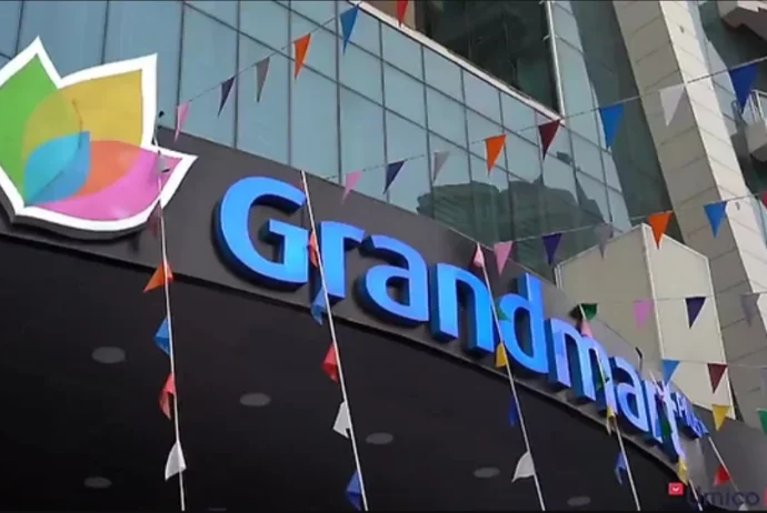 “Grandmart” parklanma pulu yığırFOTO