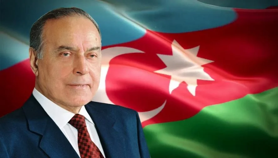 Hər bir azərbaycanlının ürəyində Heydər Əliyev heykəli var