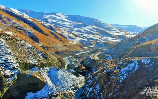 Selin dağıtdığı körpü yenidən inşa olunur Fotolar