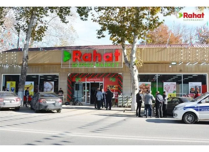 “Rahat” supermarketlər şəbəkəsinin sahibi cərimələnir: Alıcı aldadılıb