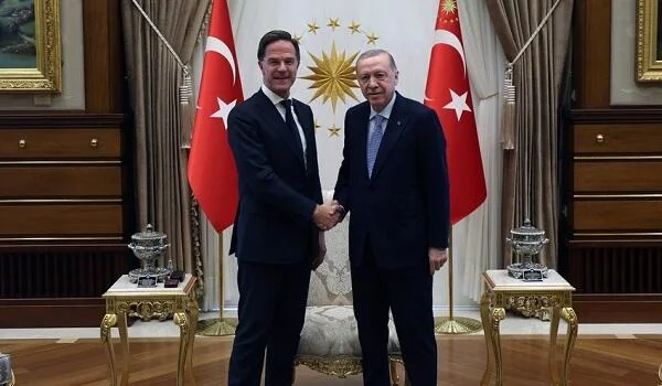 Ərdoğan Rutte ilə Suriyanı müzakirə etdi