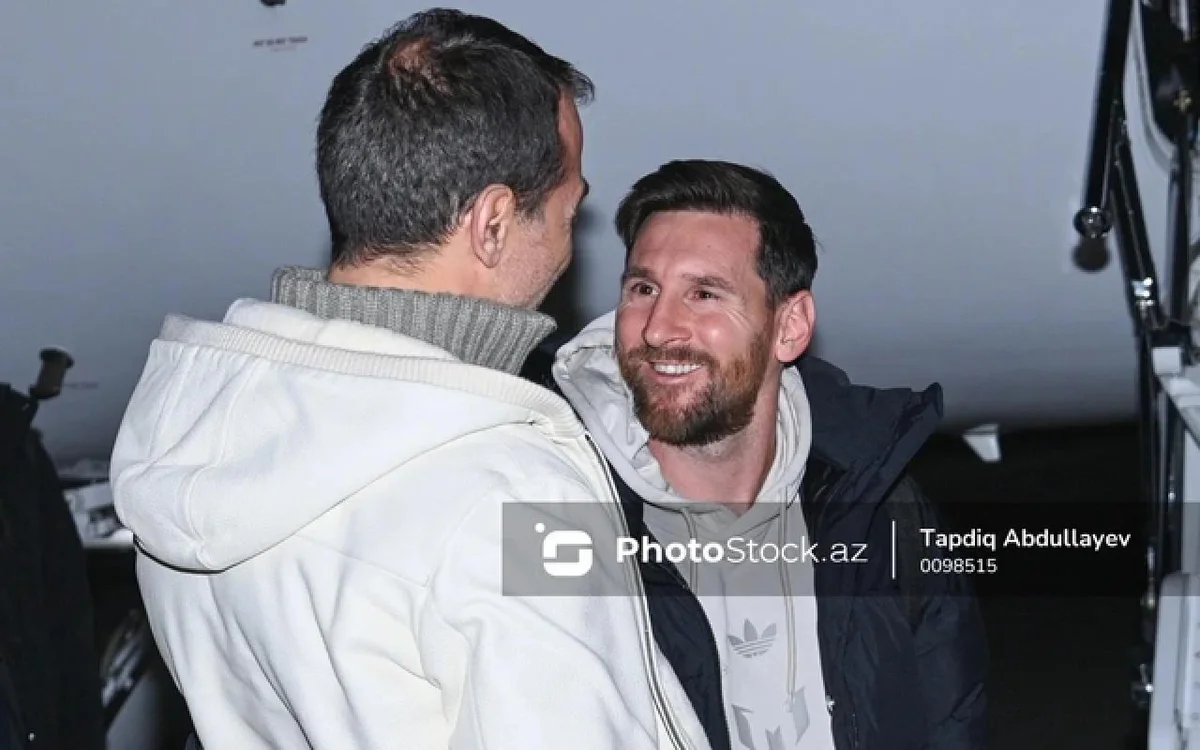 Messi heyranlarına şad xəbər Futbol əfsanəsi Bakıda