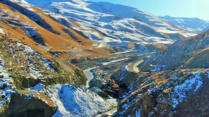 QubaXınalıq yolunda yeni körpünün inşası davam etdirilir FOTO