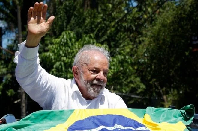 Lula da Silva təcili xəstəxanaya yerləşdirildi