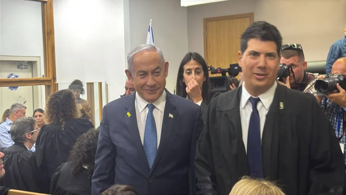 Netanyahu korrupsiya işi ilə bağlı məhkəməyə gedib