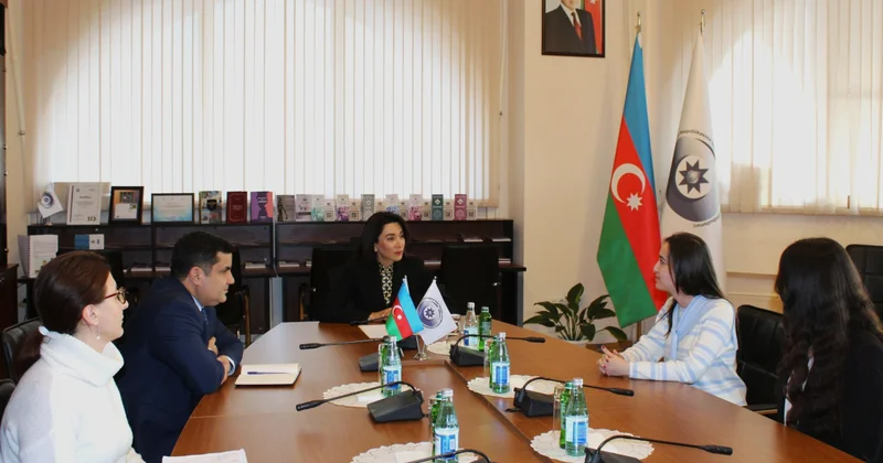 Омбудсмен встретилась со студентками стипендиатками ФОТО