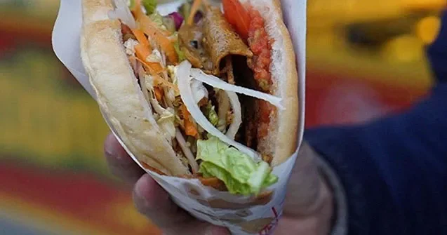 “Dönəri aldıqdan sonra gec yeyiblər”