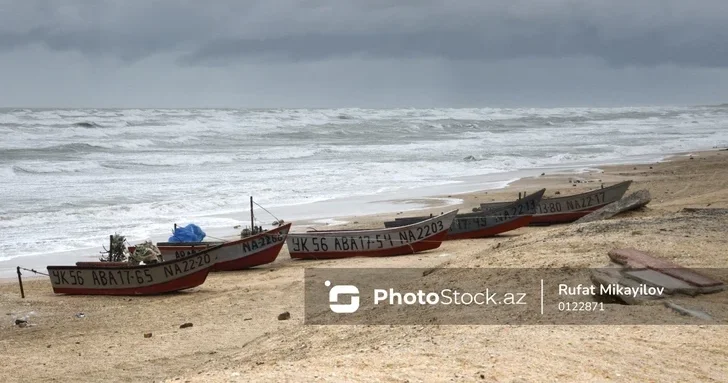 Дядя пропавшего в акватории Каспийского моря рыбака просит привлечь к поискам авиацию