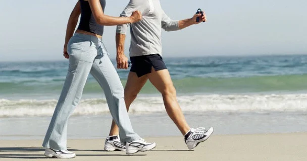 Сколько шагов в день защищают мозг от болезни Альцгеймера