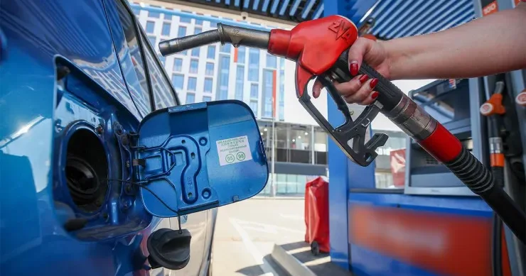 LADA avtomobillərinə spirt tərkibli benzindən istifadəyə icazə verildi