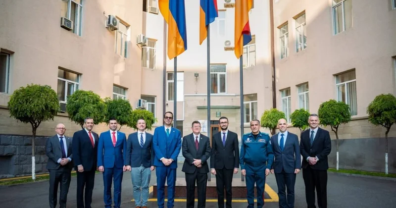 Американский генерал после Баку отправился в Ереван Minval Politika