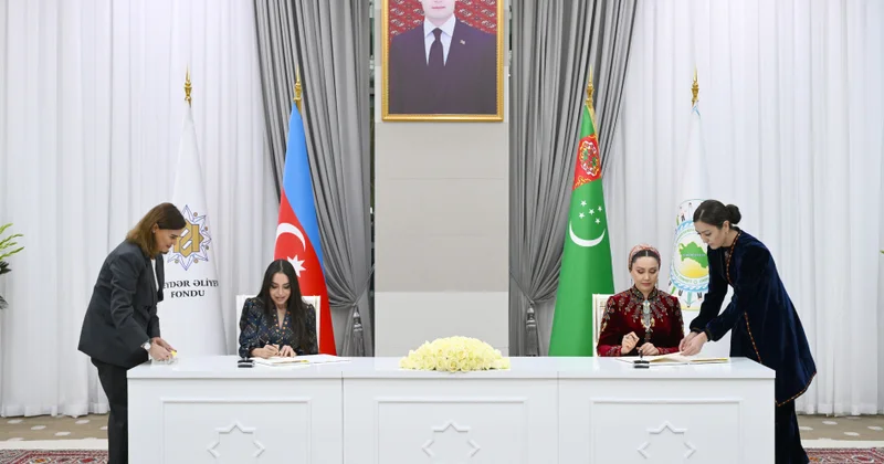 Подписан Меморандум о взаимопонимании между Фондом Гейдара Алиева и Благотворительным фондом по оказанию помощи нуждающимся в опеке детям
