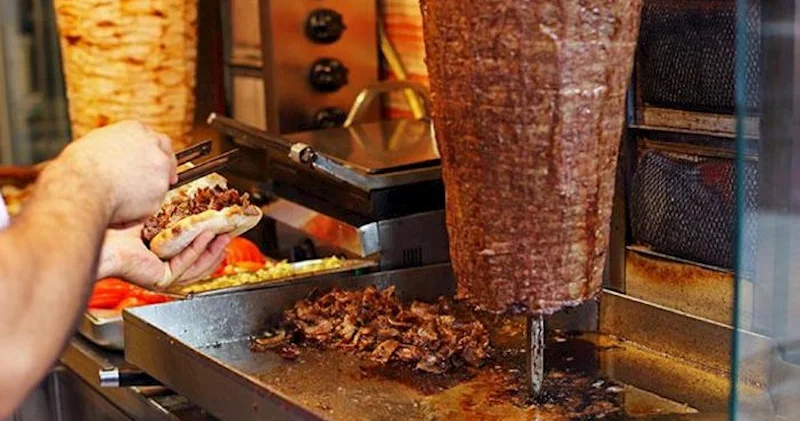 Dönərxanalar zəhərlənməyə səbəb olan amilə çevrilib AÇIQLAMA