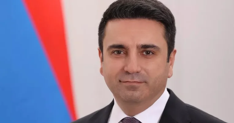 Simonyan: Azərbaycanla bütün növ mallar üzrə ticarət olmalıdır